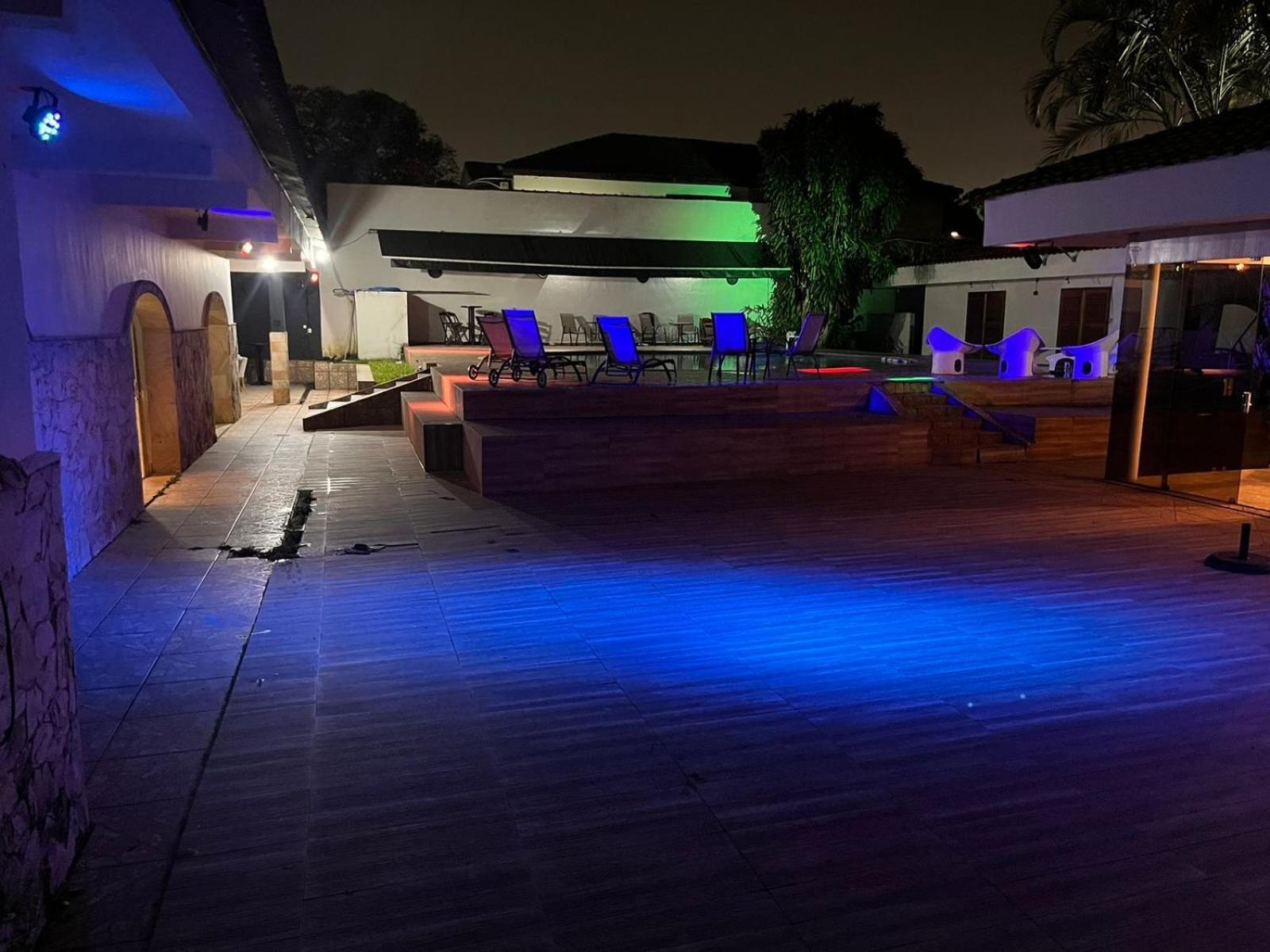 Casa de férias Mansao Espetacular Com Piscina *